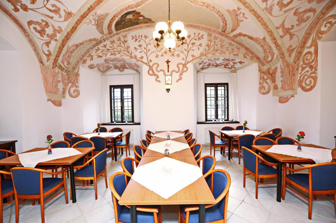 Historicky Putnicky Dom Otel Marianka Dış mekan fotoğraf