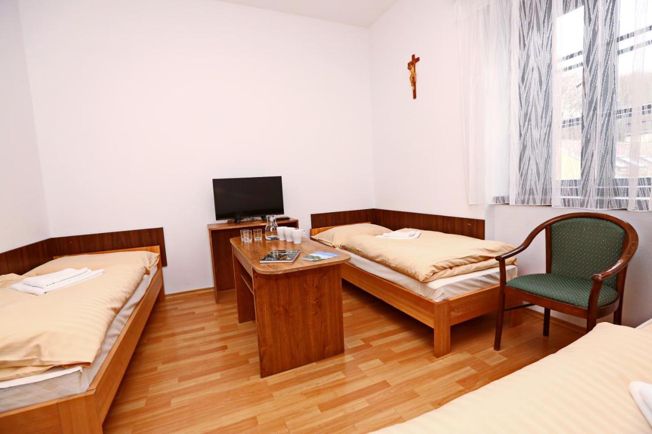 Historicky Putnicky Dom Otel Marianka Dış mekan fotoğraf