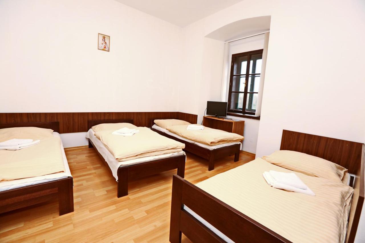 Historicky Putnicky Dom Otel Marianka Dış mekan fotoğraf