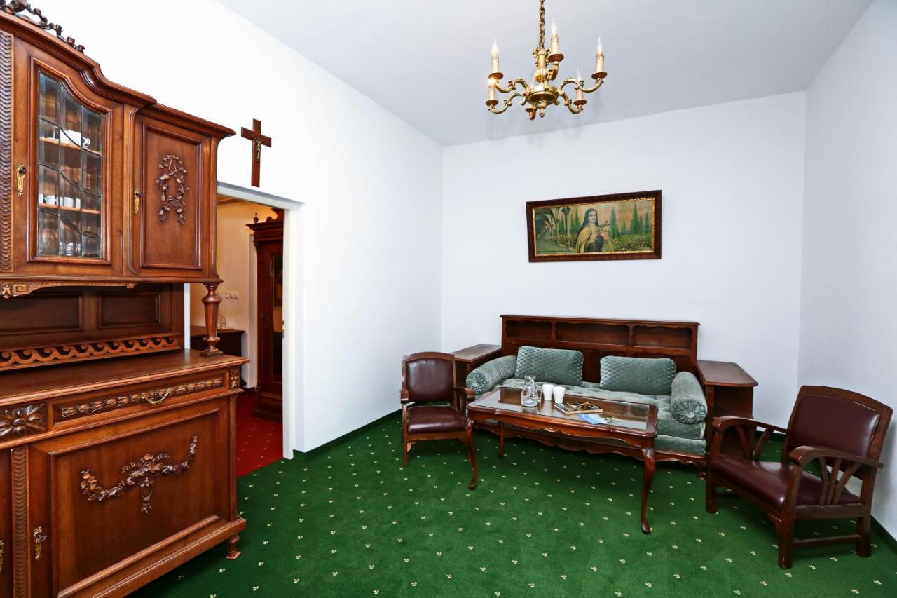 Historicky Putnicky Dom Otel Marianka Dış mekan fotoğraf