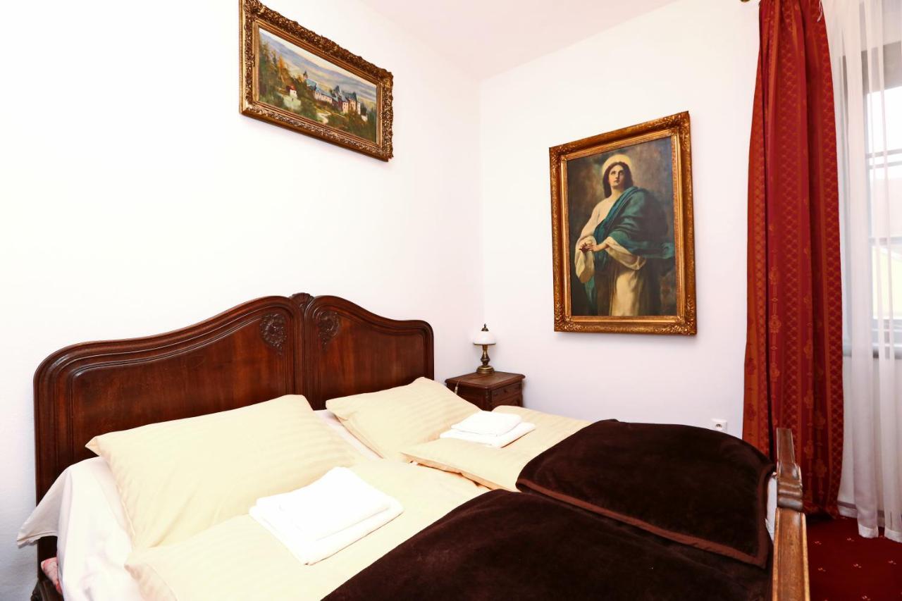 Historicky Putnicky Dom Otel Marianka Dış mekan fotoğraf